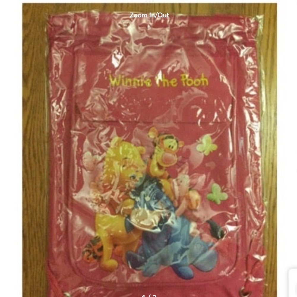🆕AUCTION PRICE👩🏻‍⚖️Winnie the Pooh Cinch Backpack w/ Zipper Pocket - Dark Pink